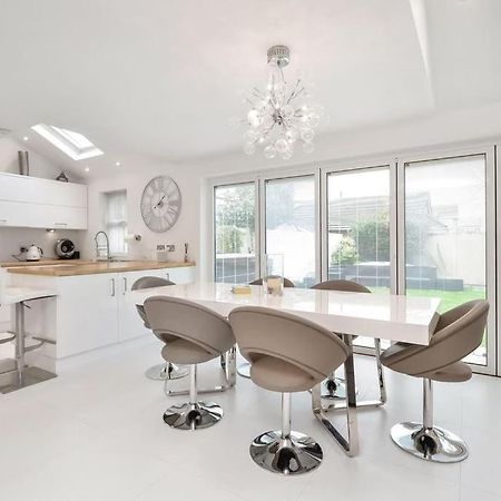 Home In Southsea With Hot Tub, Close To The Sea Portsmouth Exteriér fotografie