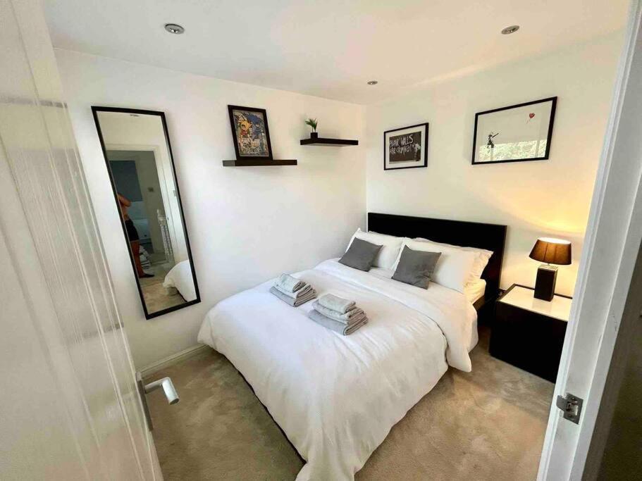 Home In Southsea With Hot Tub, Close To The Sea Portsmouth Exteriér fotografie